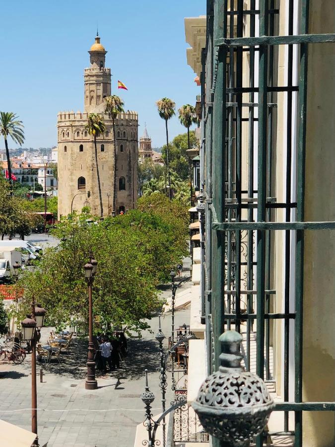 Hotel Tayko Sevilla Екстериор снимка