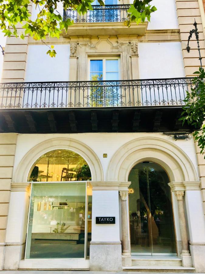 Hotel Tayko Sevilla Екстериор снимка