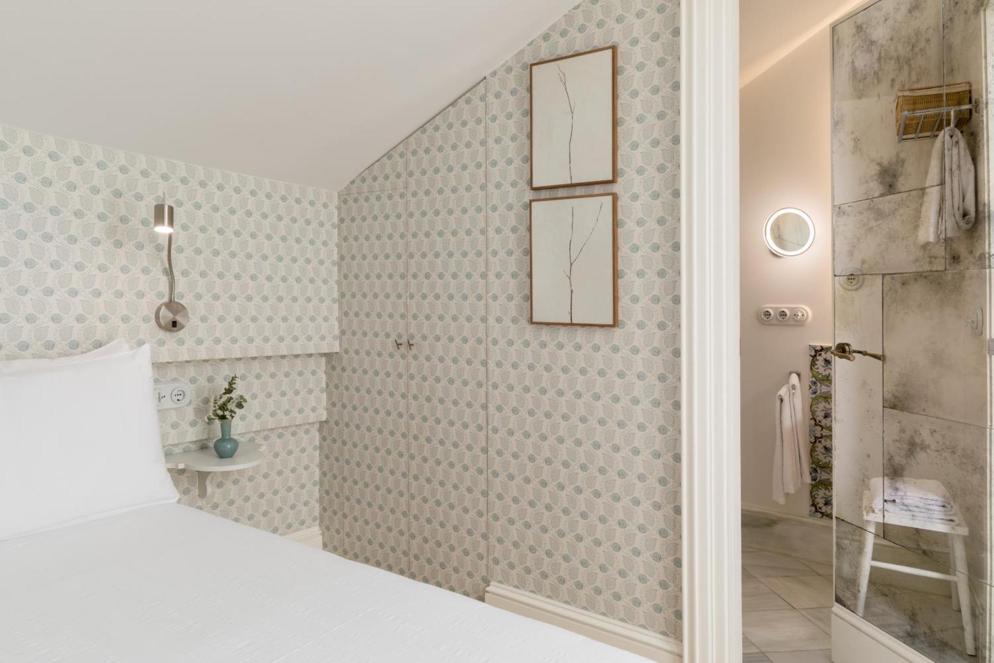 Hotel Tayko Sevilla Екстериор снимка